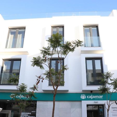 V&C Apartamentos コニル・デ・ラ・フロンテラ エクステリア 写真
