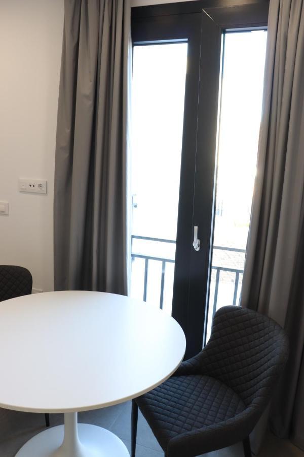 V&C Apartamentos コニル・デ・ラ・フロンテラ エクステリア 写真