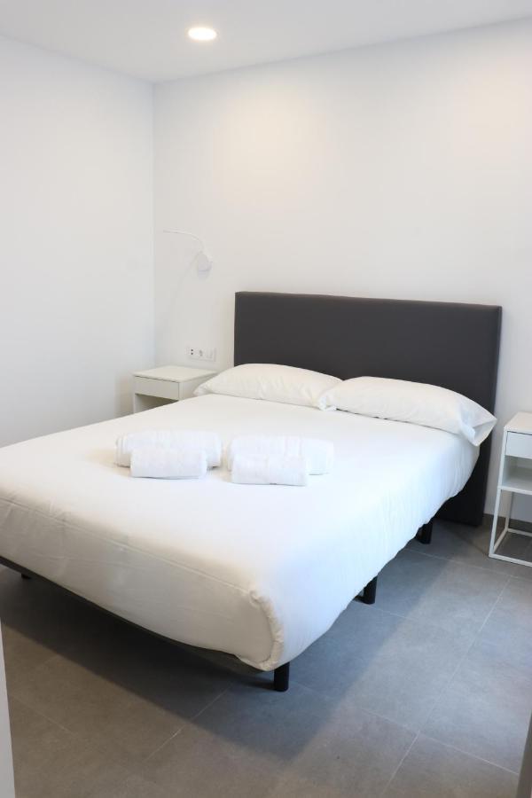 V&C Apartamentos コニル・デ・ラ・フロンテラ エクステリア 写真